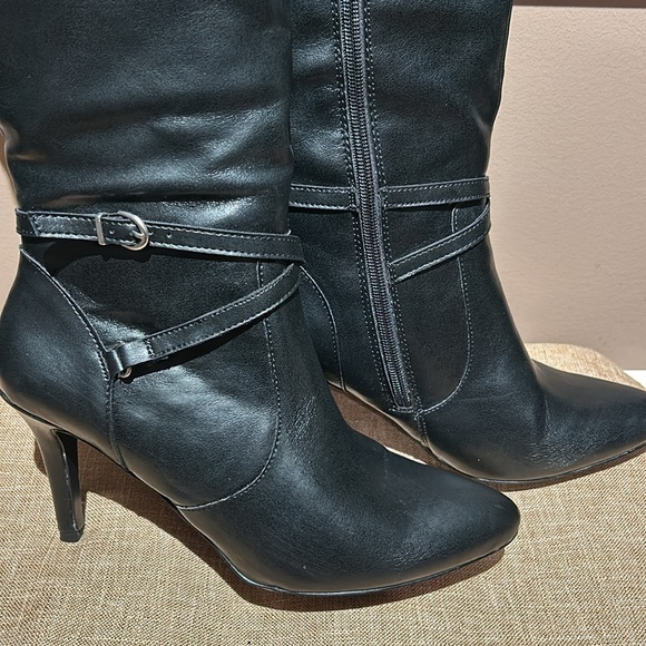 Black 3 inch boot. Zipper sides decor straps bottom - Picture 2 of 6